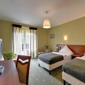 2* Hotel Belweder - Przy Golebiewski